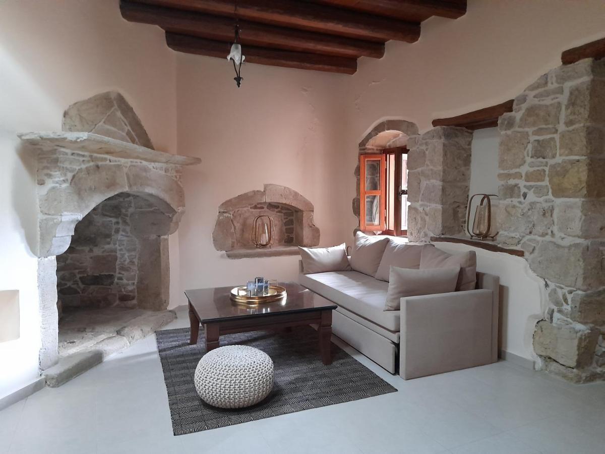 Villa Archontiko 卡米拉日 外观 照片