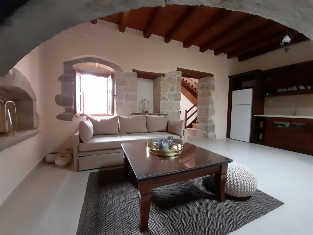 Villa Archontiko 卡米拉日 外观 照片